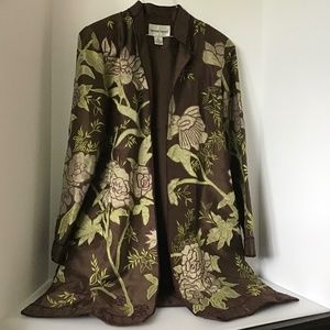VICTOR COSTA SILK HAND EMBROIDERED 3/4 FLORAL LIGHTWEIGHT COAT